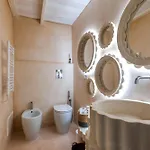 Via Cota 24 Bed & Breakfast 3*