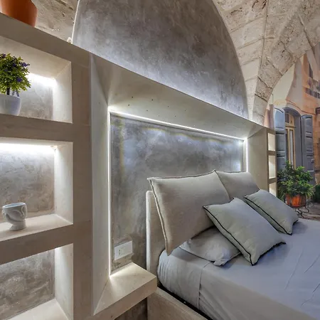 Via Cota 24 3* Lecce